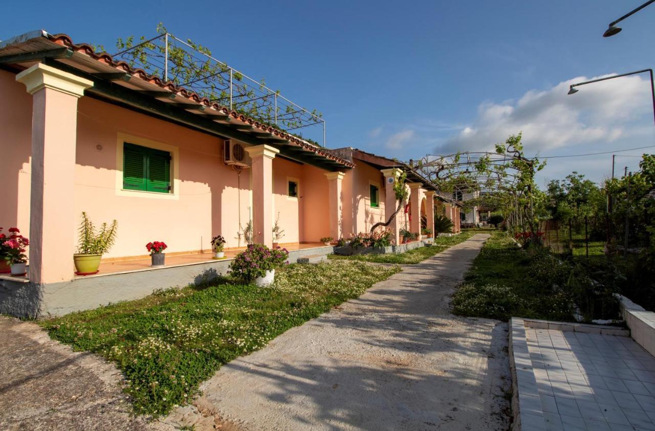 Tzoras‌ ‌Apartments‌ ‌Roda‌ ‌Corfu‌ Litheres Exteriör bild