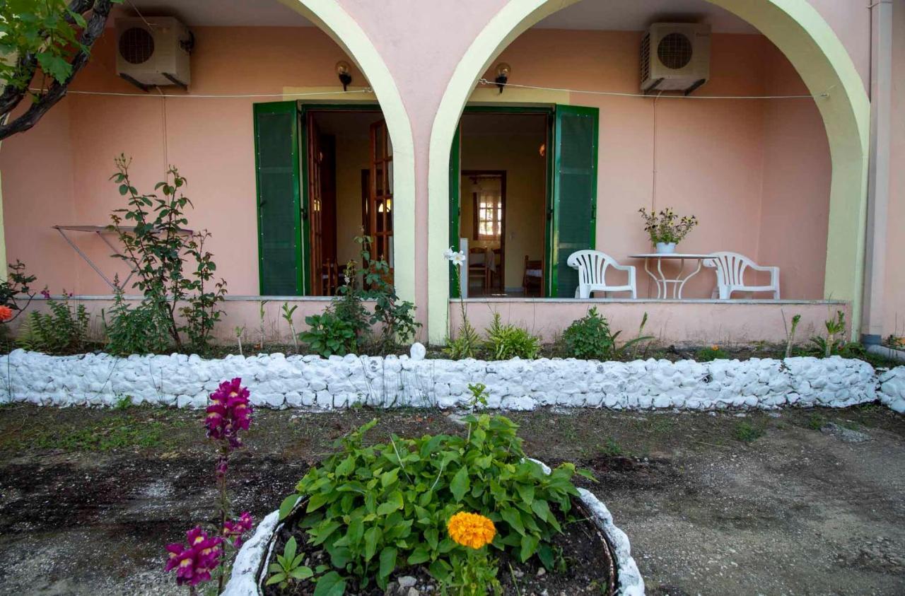 Tzoras‌ ‌Apartments‌ ‌Roda‌ ‌Corfu‌ Litheres Exteriör bild